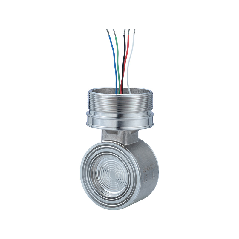 Calibrating differential pressure transmitter